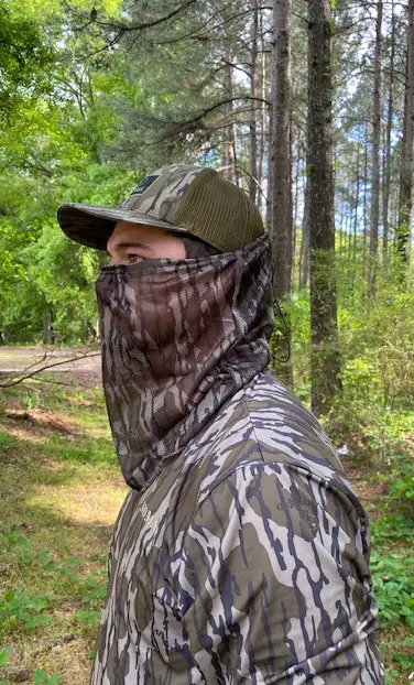 Mossy Oak Bottomlands Mesh turkey hunting face mask